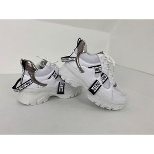 AEWLFTY NWOB Sneakers White Athletic Shoes Mod Contemporary Street Shoes - Size